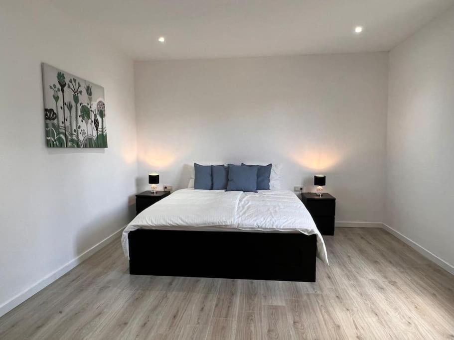 White Apartment, 2 Chambre-Arrivee Autonome-Wifi Rapide 列日 外观 照片